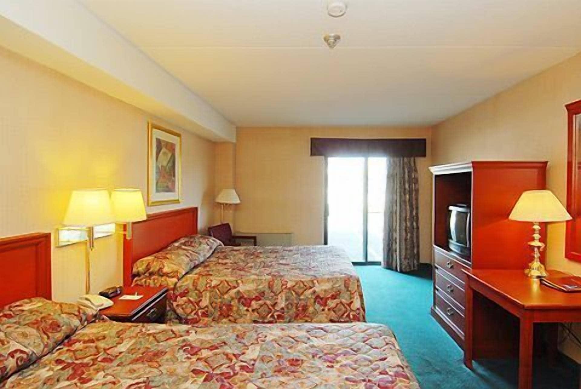 Niagara Lodge & Suites Екстер'єр фото