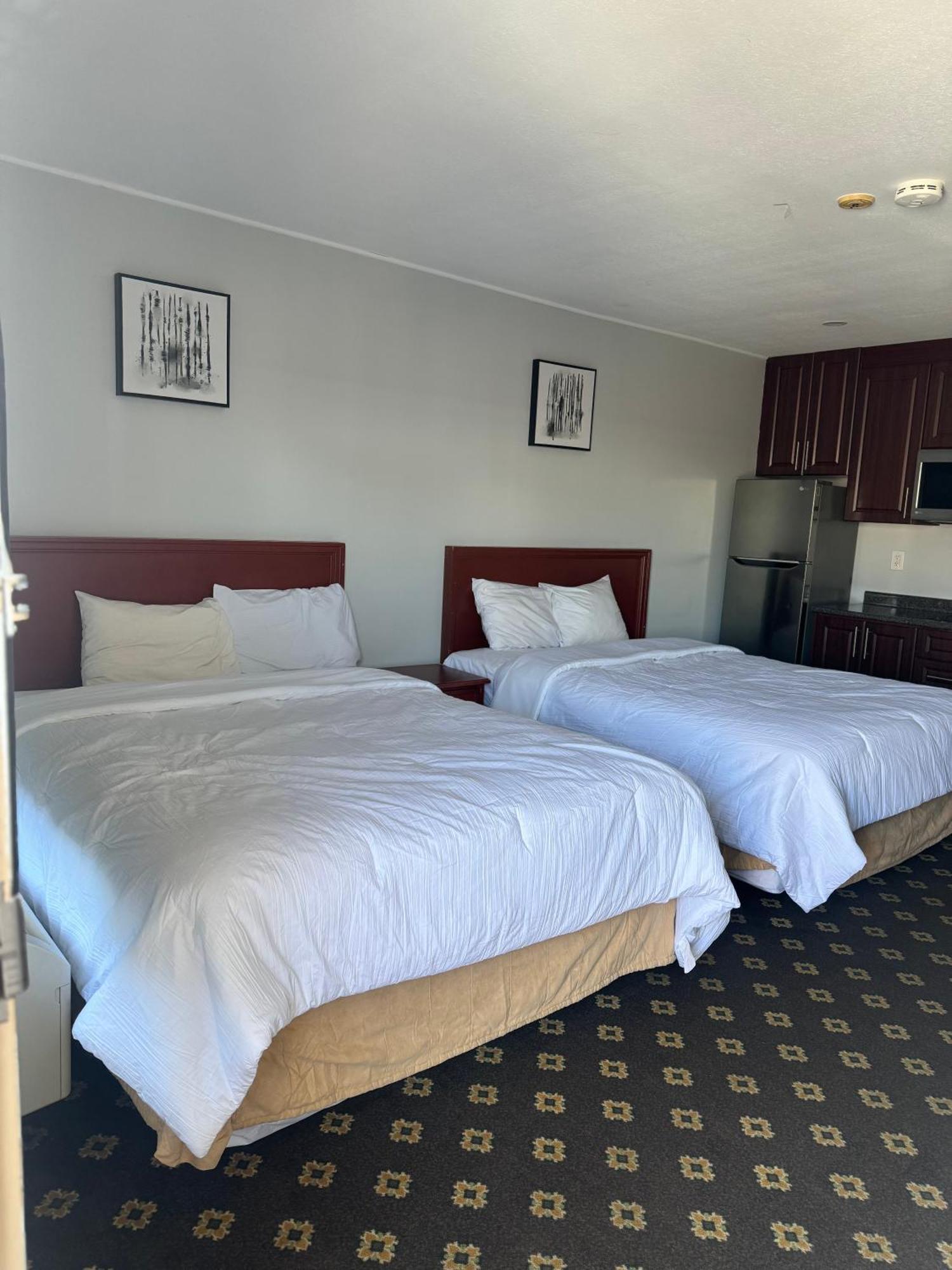 Niagara Lodge & Suites Екстер'єр фото