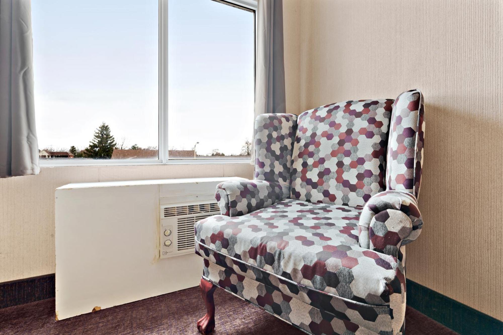 Niagara Lodge & Suites Екстер'єр фото