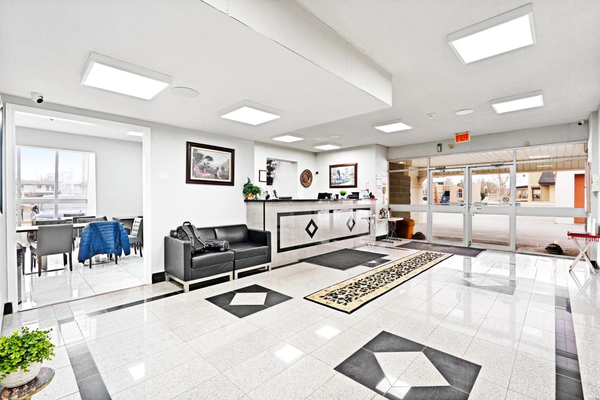 Niagara Lodge & Suites Екстер'єр фото